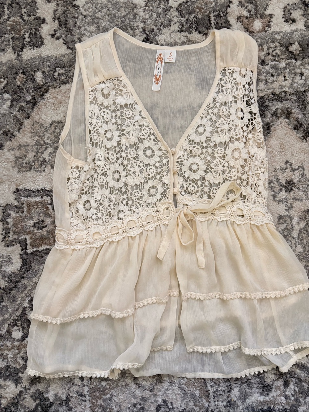 Adiva Cream Lace Tiered Camisole with Tie